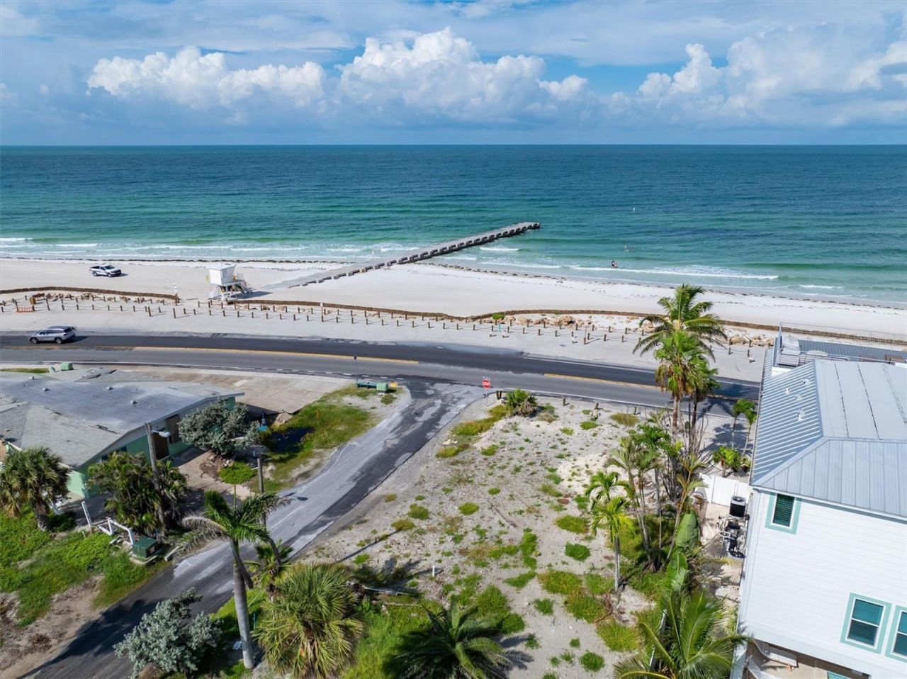 1207 Gulf Drive S, Bradenton Beach, FL 34217 Photo