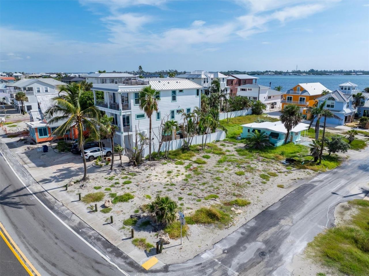 1207 Gulf Drive S, Bradenton Beach, FL 34217 Photo