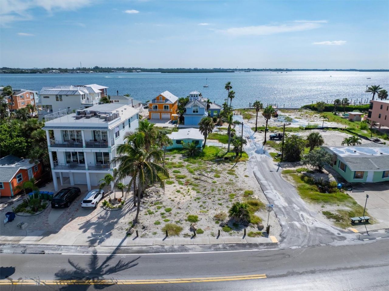 1207 Gulf Drive S, Bradenton Beach, FL 34217 Photo