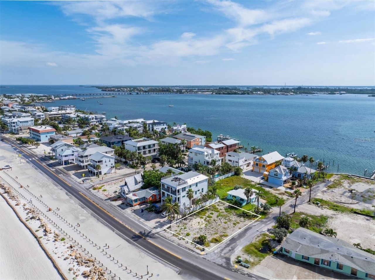 1207 Gulf Drive S, Bradenton Beach, FL 34217 Photo