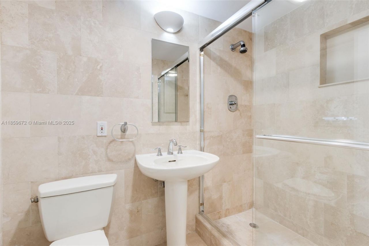 60 Park Dr, Unit C, Bal Harbour, FL 33154 Photo