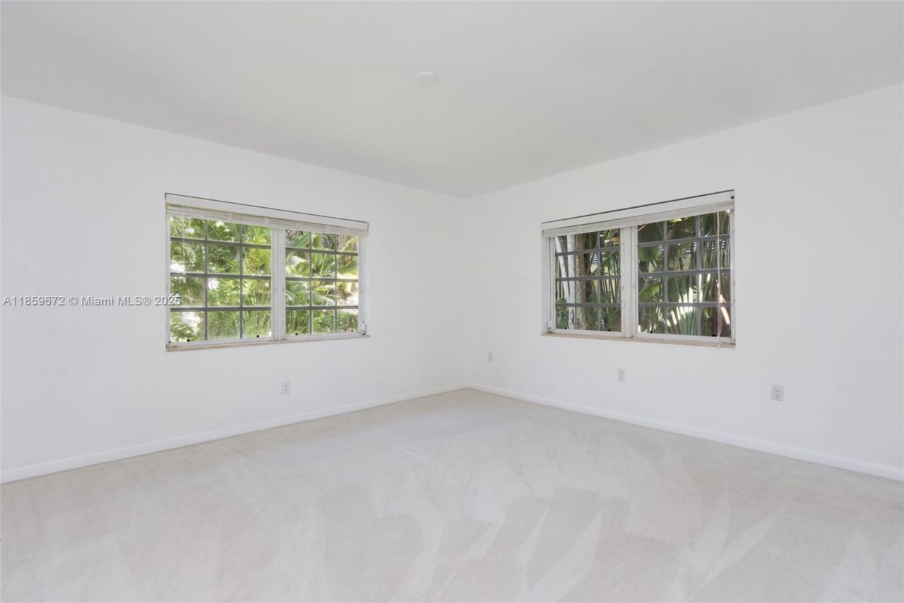 60 Park Dr, Unit C, Bal Harbour, FL 33154 Photo