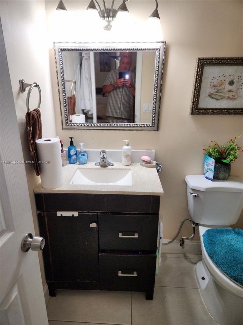 8360 NW 8th St, Unit 6-2, Miami, FL 33126 Photo