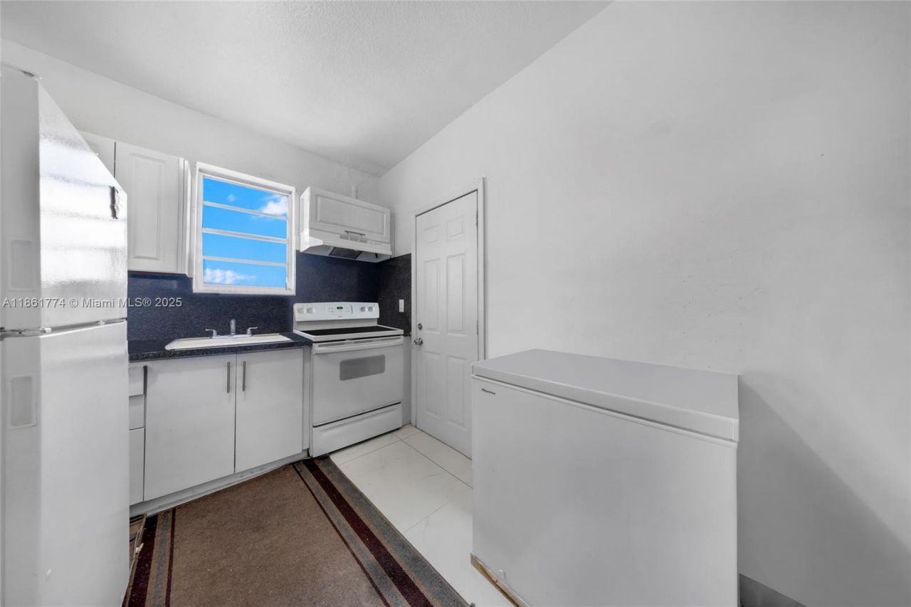 4831 W Flagler St, Miami, FL 33134 Photo