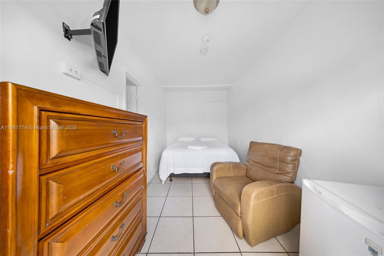 4831 W Flagler St, Miami, FL 33134 Photo