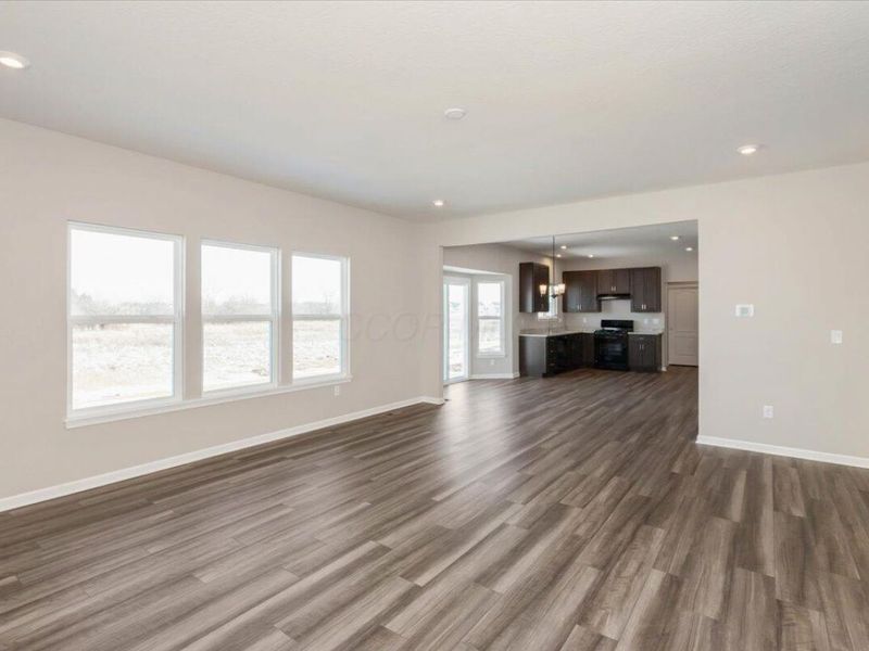 1055 Greenfield Drive, Marysville, OH 43040 Photo 11