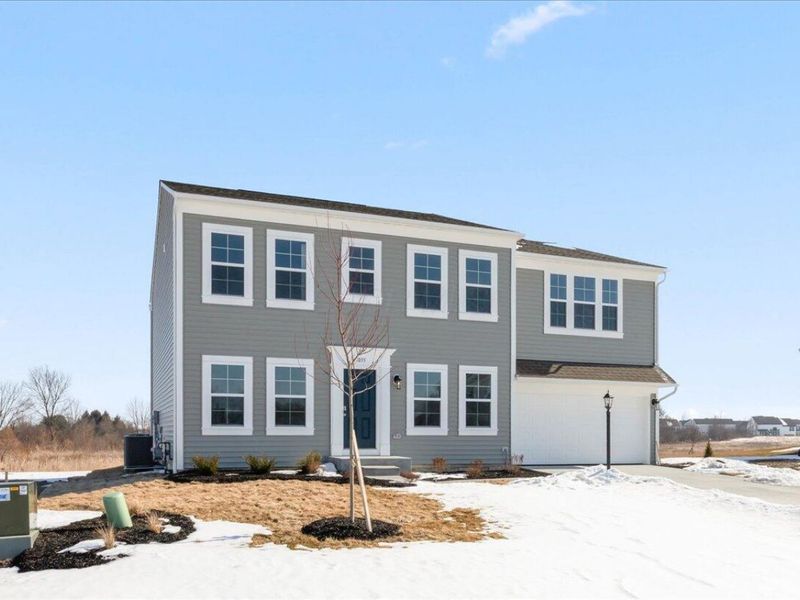 1055 Greenfield Drive, Marysville, OH 43040 Photo 2