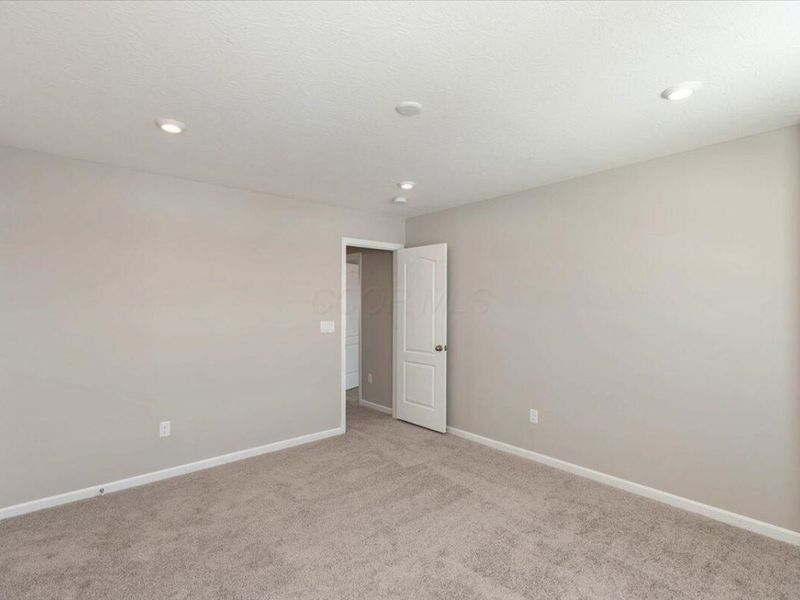 1055 Greenfield Drive, Marysville, OH 43040 Photo 33