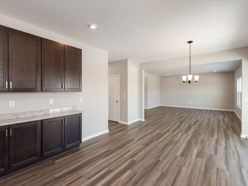 1055 Greenfield Drive, Marysville, OH 43040 Photo 6