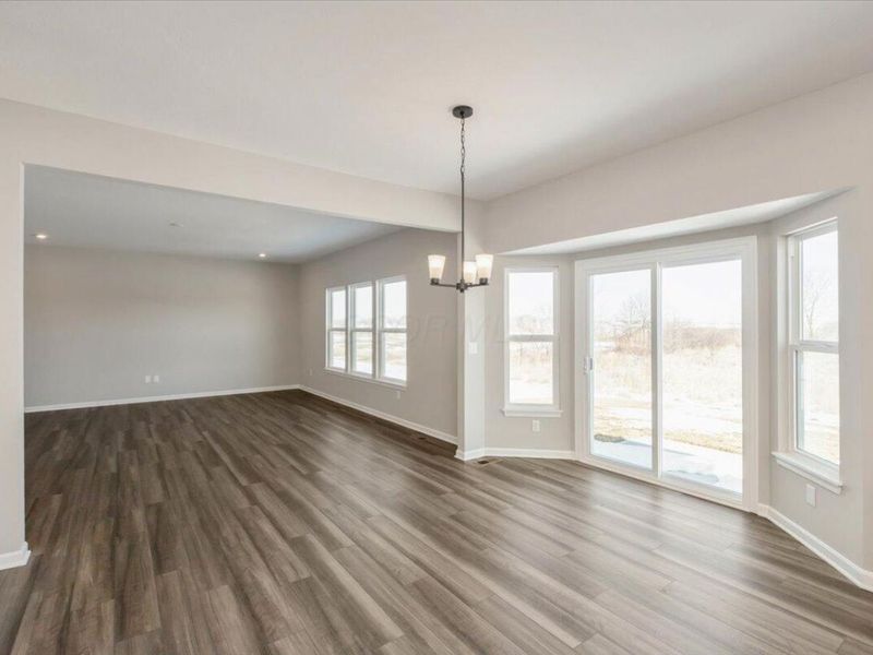 1055 Greenfield Drive, Marysville, OH 43040 Photo 9