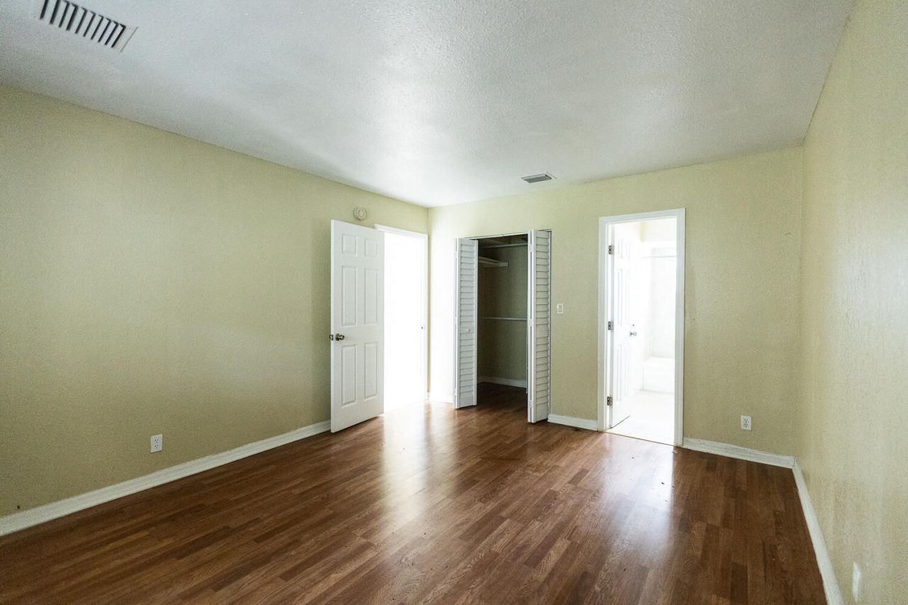 5161 W Oakland Park Boulevard, Unit 106, Lauderdale Lakes, FL 33313 Photo