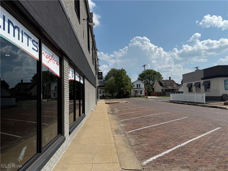641 Lincoln Way W, Massillon, OH 44647 Photo 3