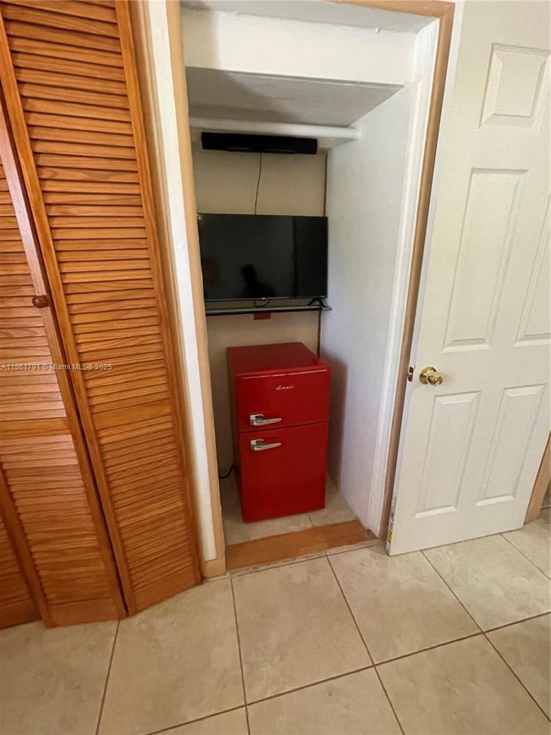 2626 Thomas St, Hollywood, FL 33020 Photo