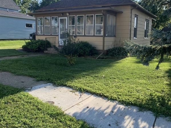 100 S Washington St, Humboldt, SD 57035