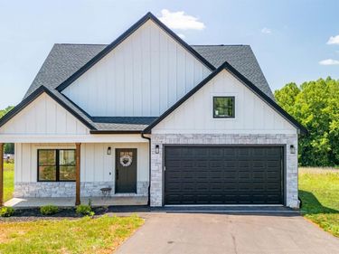83 Royal Tern St, Wirtz, VA 24184