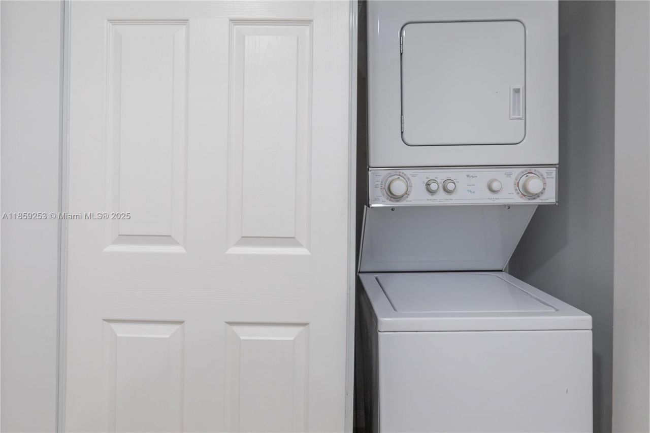 1110 SW 125th Ave, Unit 112M, Pembroke Pines, FL 33027 Photo