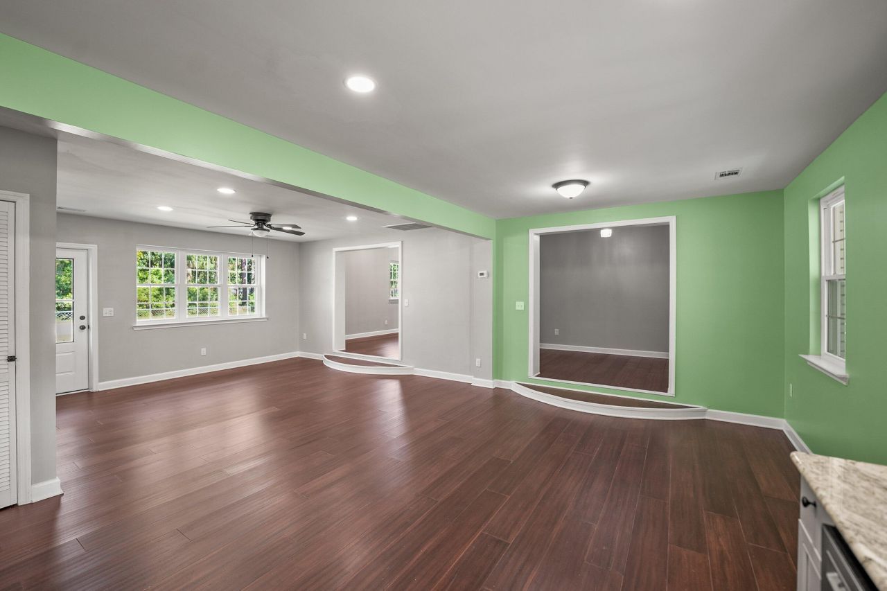 160 Bruce K Smalls Drive Photo 19