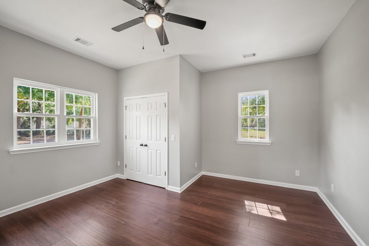 160 Bruce K Smalls Drive Photo 25