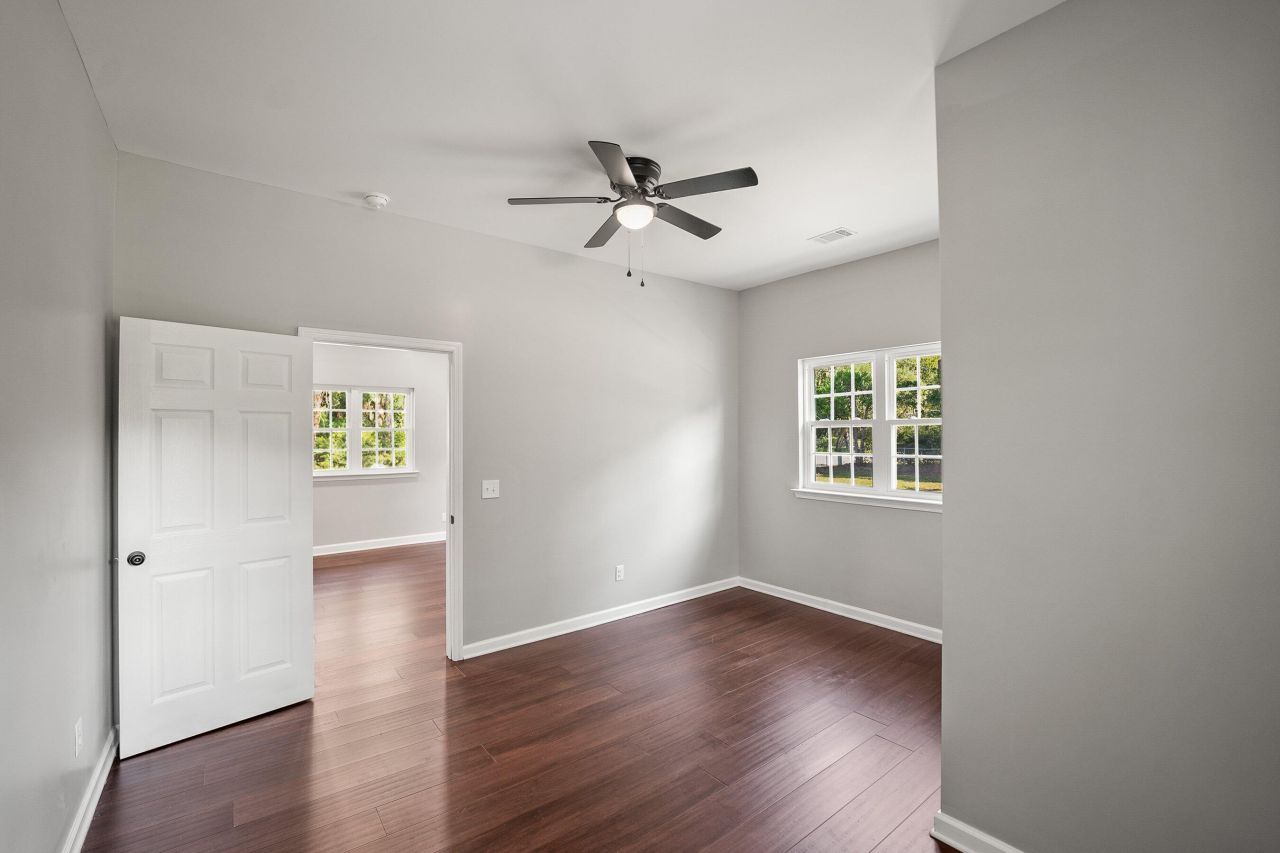 160 Bruce K Smalls Drive Photo 26