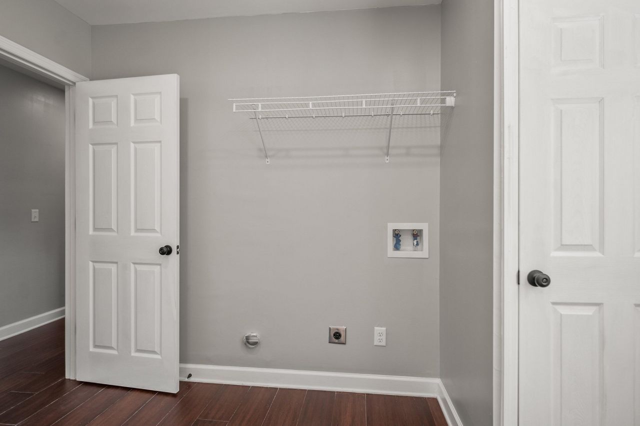 160 Bruce K Smalls Drive Photo 36