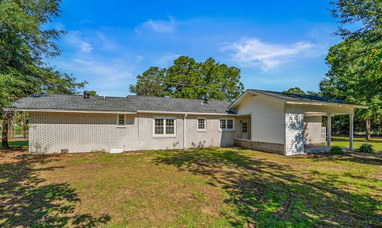 160 Bruce K Smalls Drive Photo 8