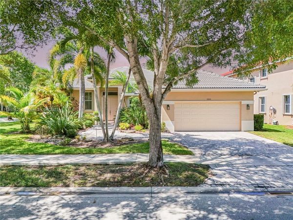 1600 Blue Jay Cir, Weston, FL 33327