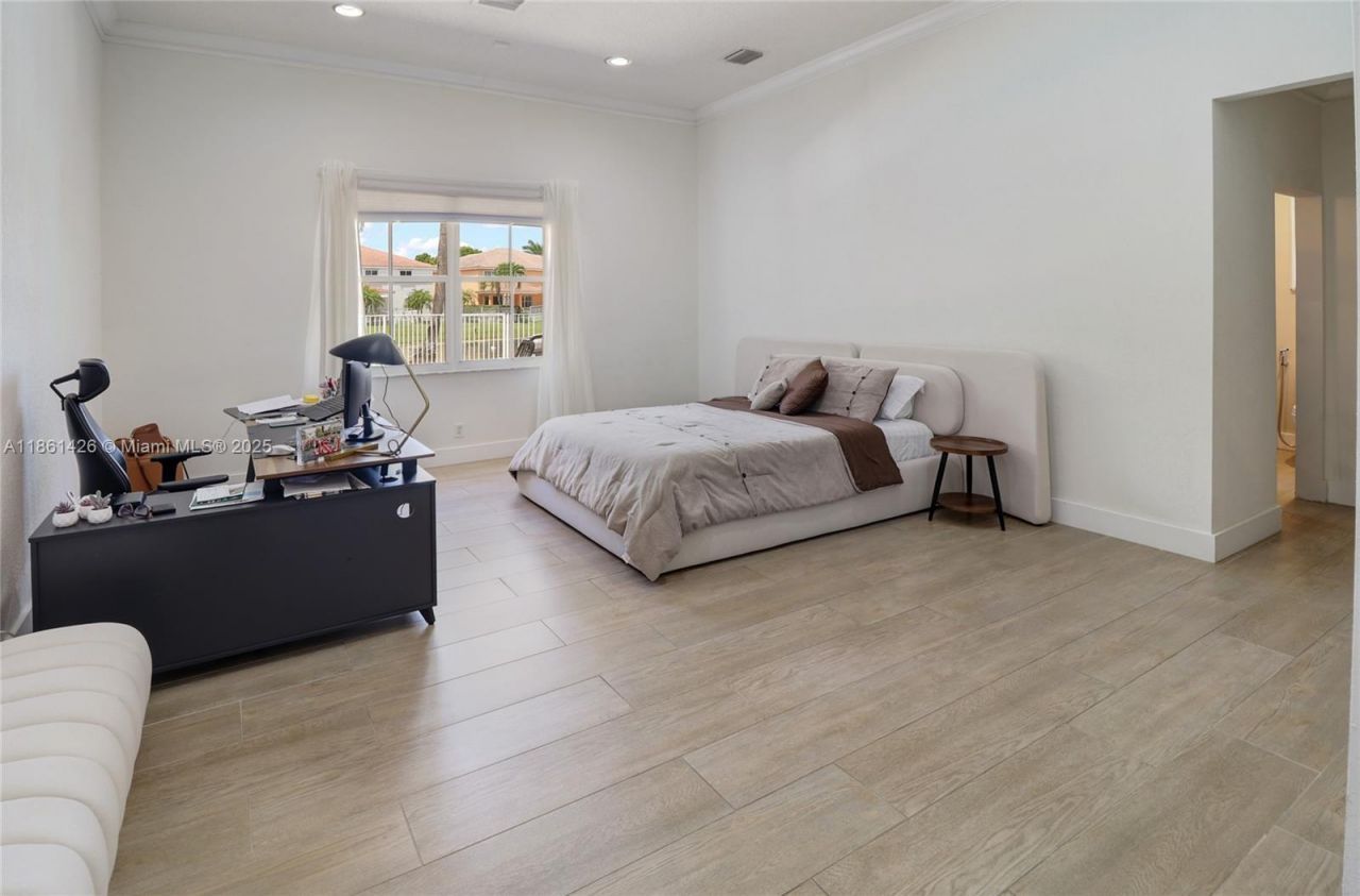 1600 Blue Jay Cir, Weston, FL 33327 Photo