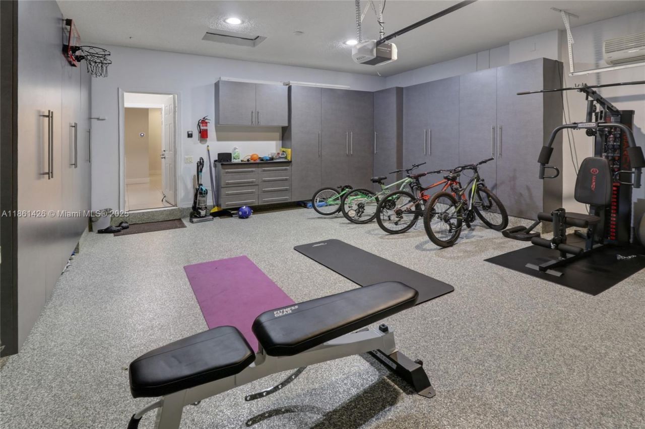 1600 Blue Jay Cir, Weston, FL 33327 Photo