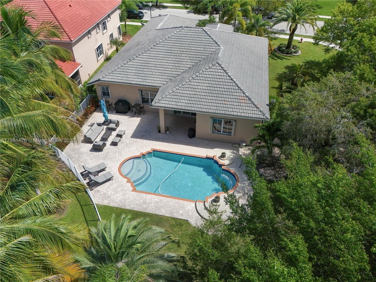 1600 Blue Jay Cir, Weston, FL 33327 Photo