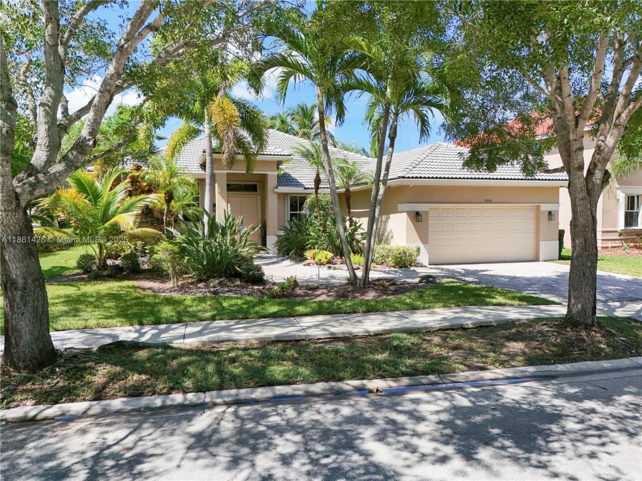 1600 Blue Jay Cir, Weston, FL 33327 Photo