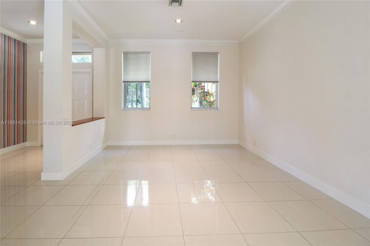 1600 Blue Jay Cir, Weston, FL 33327 Photo