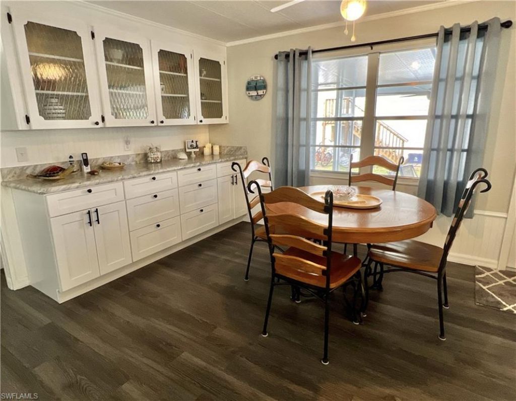290 Valencia Dr, Fort Myers, FL 33905 Photo