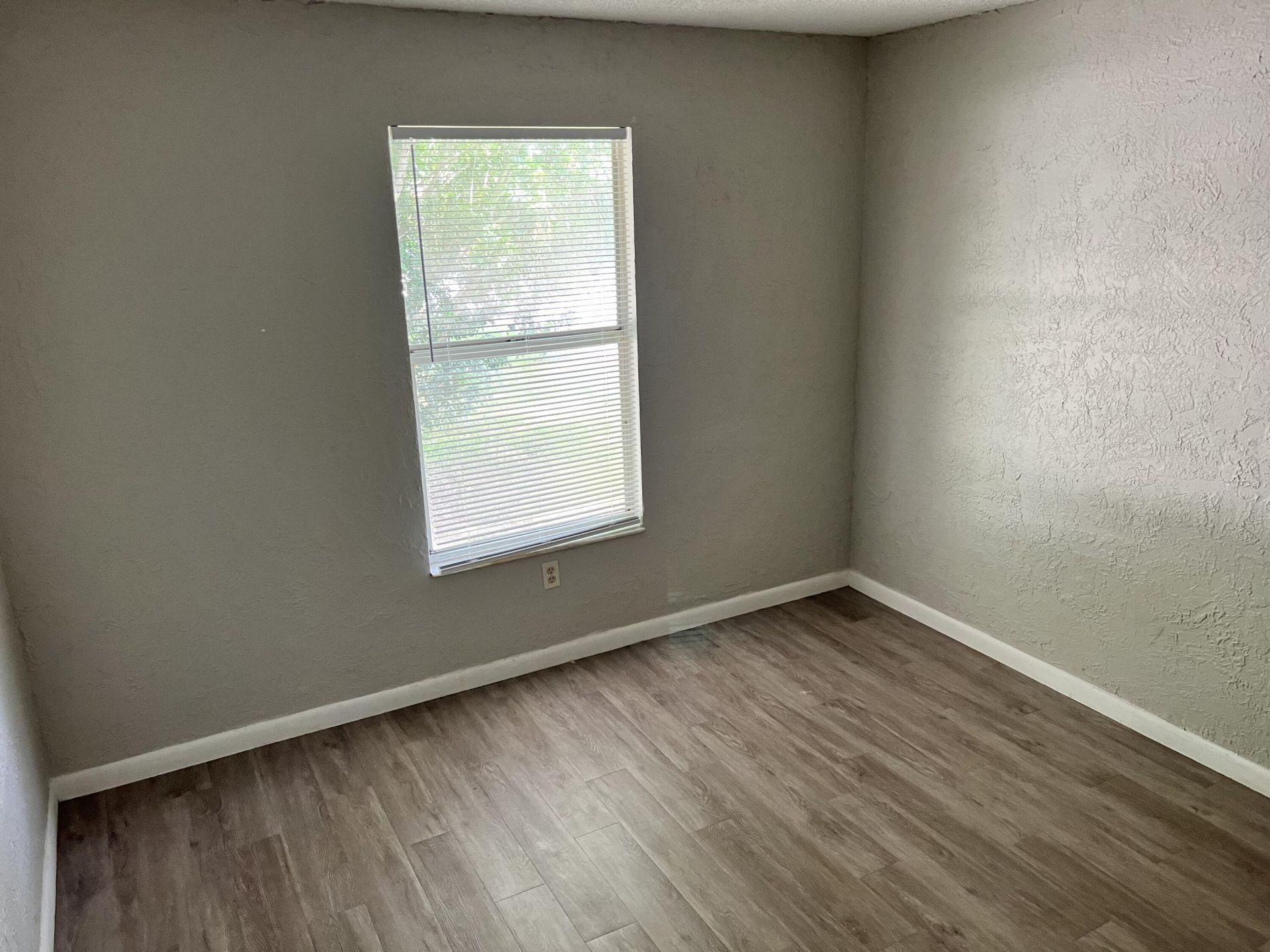 332 Fleming Avenue, Greenacres, FL 33463 Photo