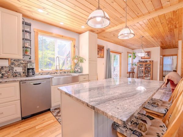 39 Ellsworth Hill Road, Wentworth, NH 03282