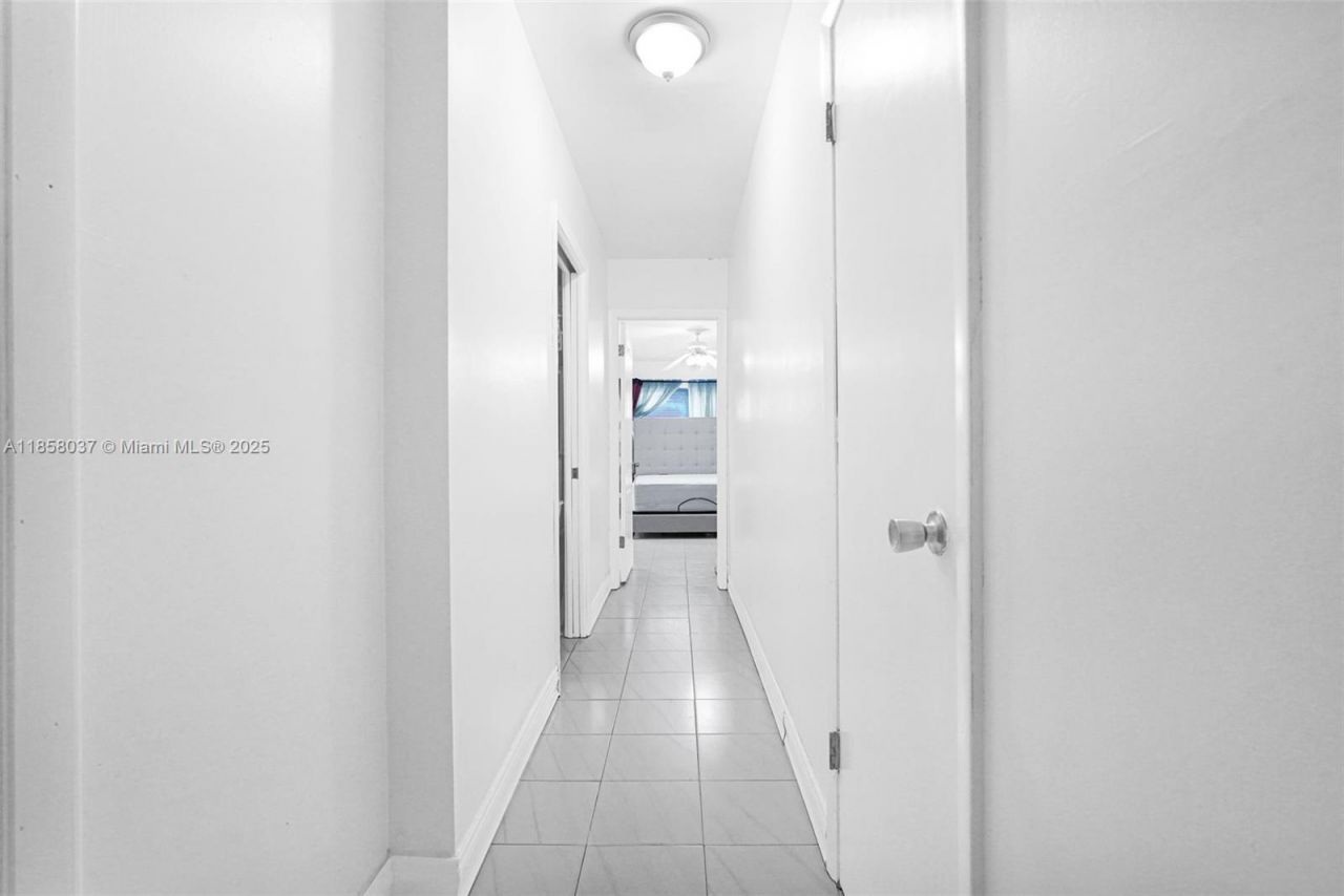 3711 SW 87th Ave, Miami, FL 33165 Photo