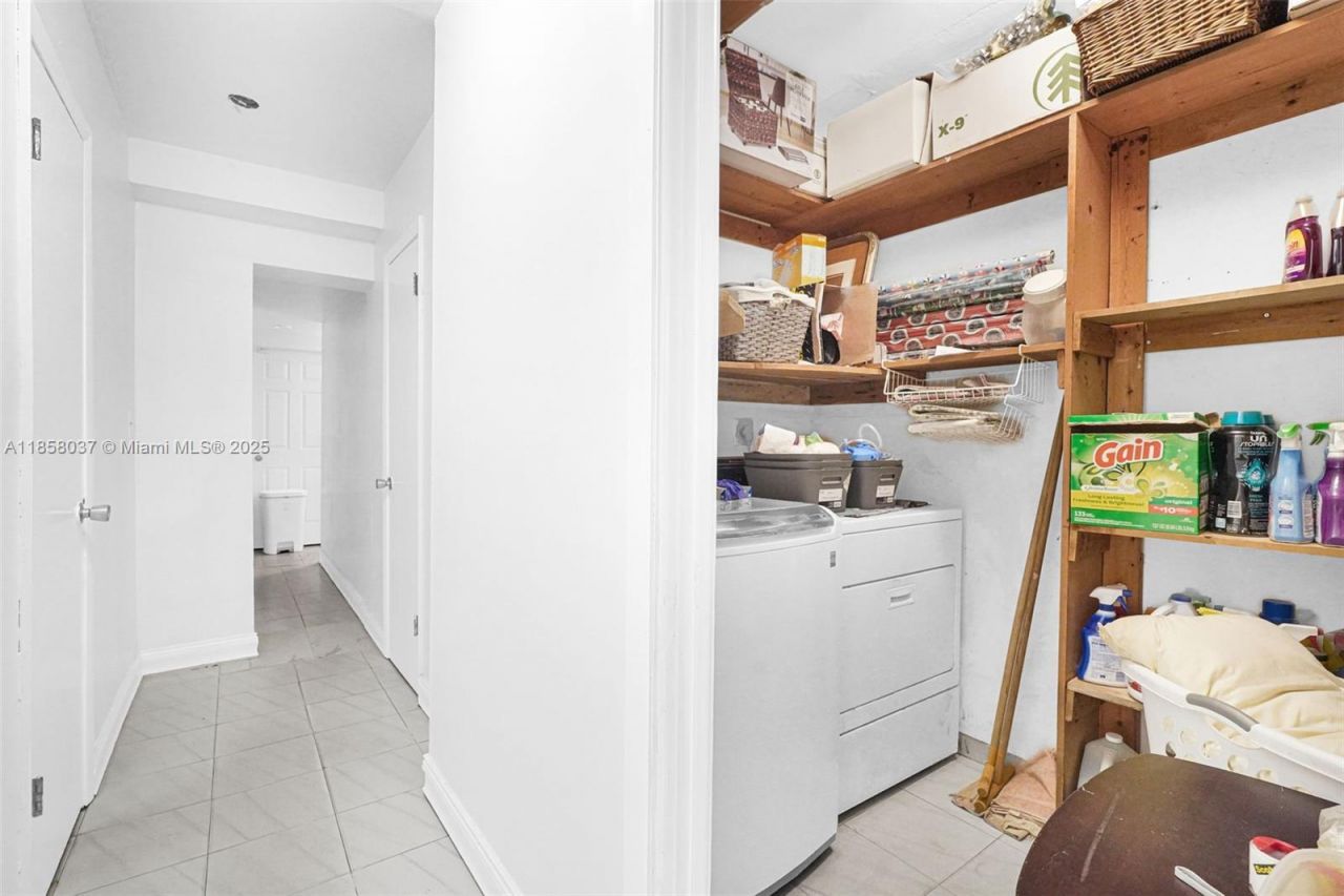 3711 SW 87th Ave, Miami, FL 33165 Photo