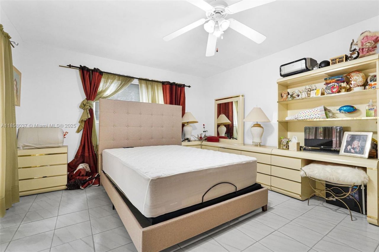 3711 SW 87th Ave, Miami, FL 33165 Photo