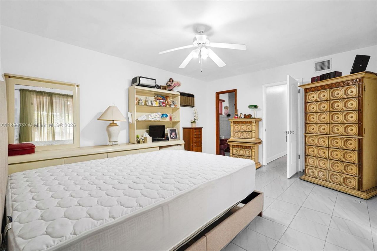 3711 SW 87th Ave, Miami, FL 33165 Photo