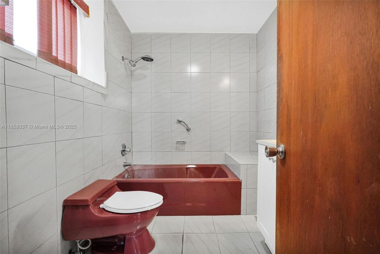 3711 SW 87th Ave, Miami, FL 33165 Photo