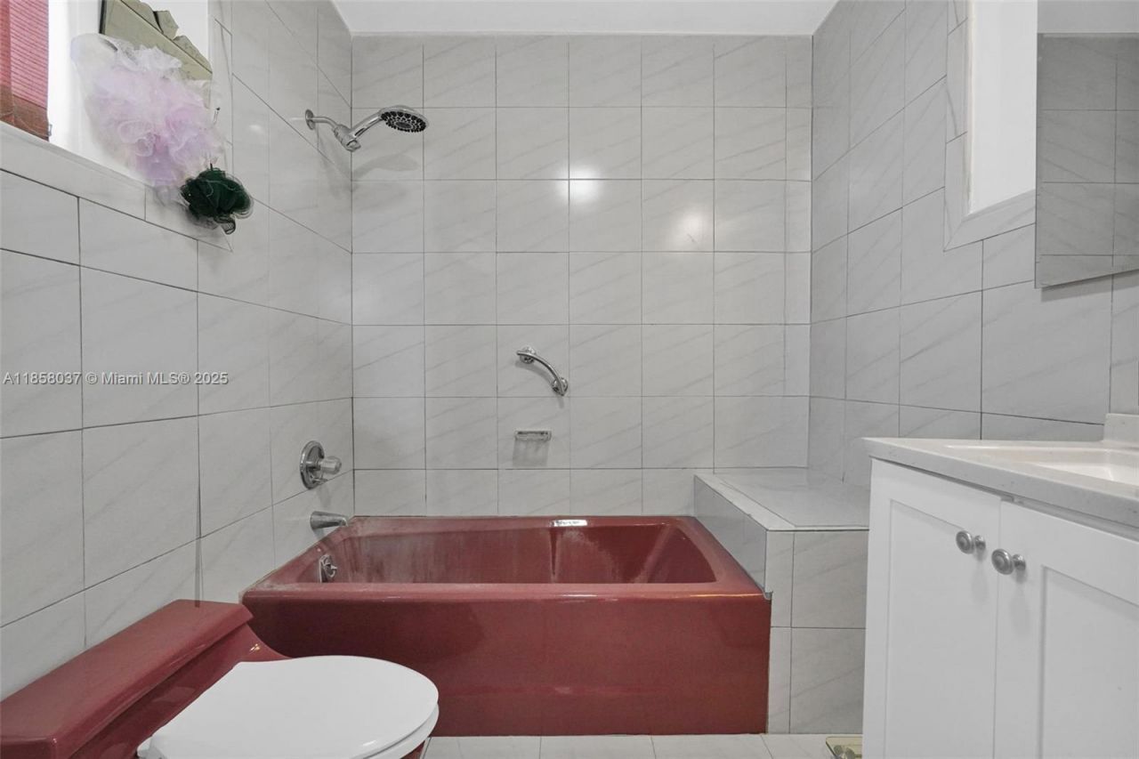 3711 SW 87th Ave, Miami, FL 33165 Photo