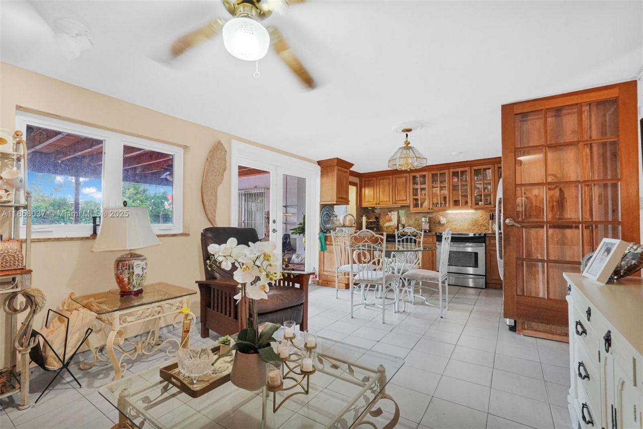 3711 SW 87th Ave, Miami, FL 33165 Photo