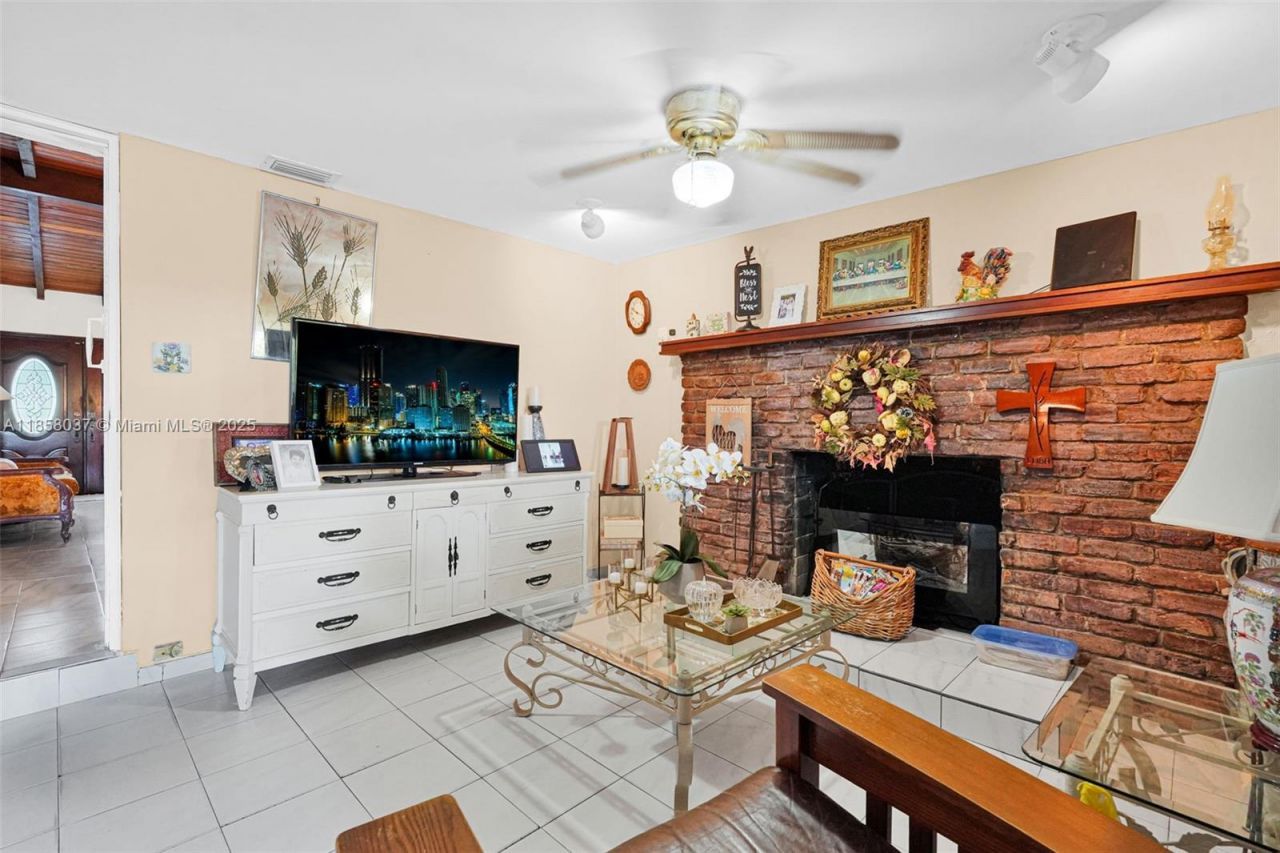 3711 SW 87th Ave, Miami, FL 33165 Photo