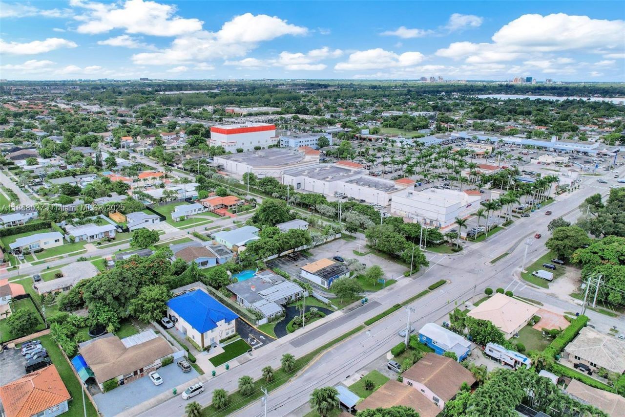 3711 SW 87th Ave, Miami, FL 33165 Photo