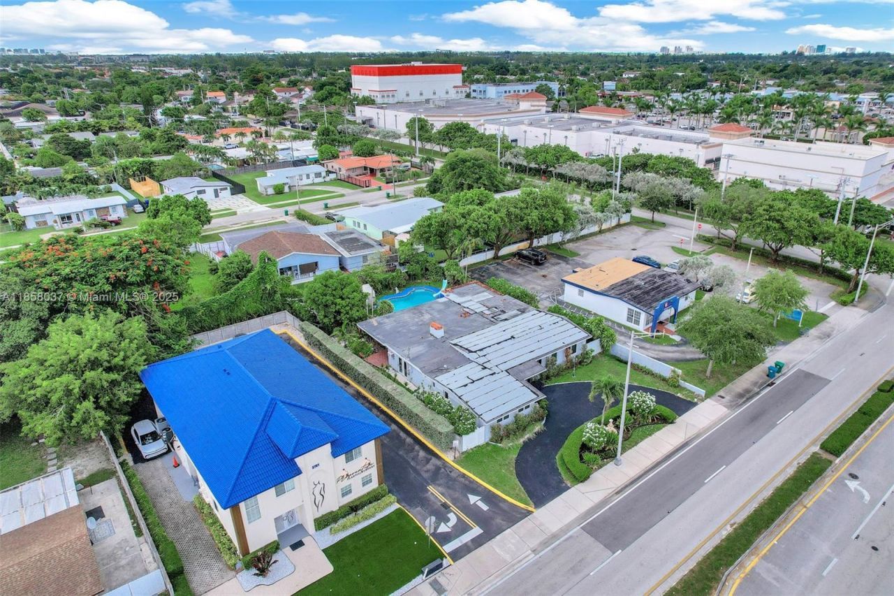 3711 SW 87th Ave, Miami, FL 33165 Photo