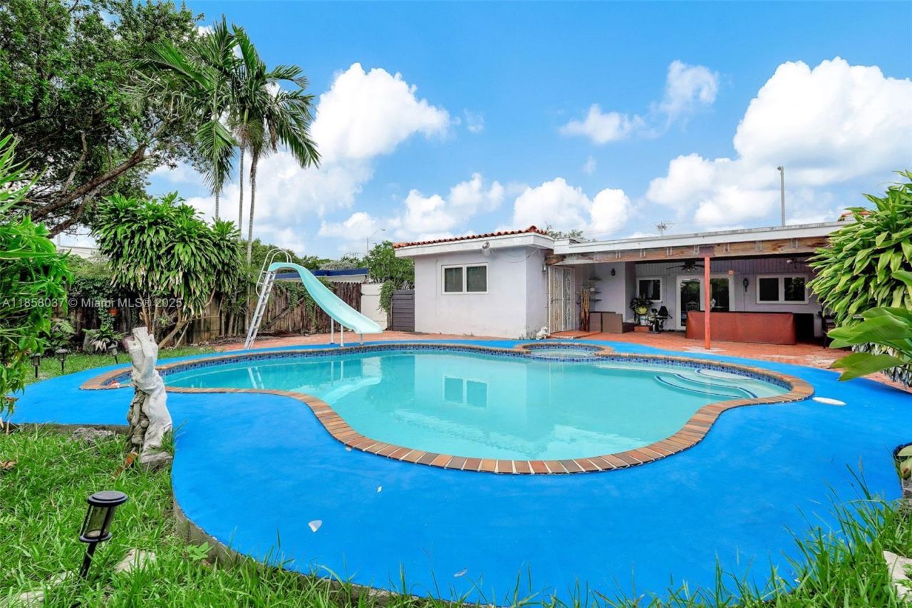 3711 SW 87th Ave, Miami, FL 33165 Photo