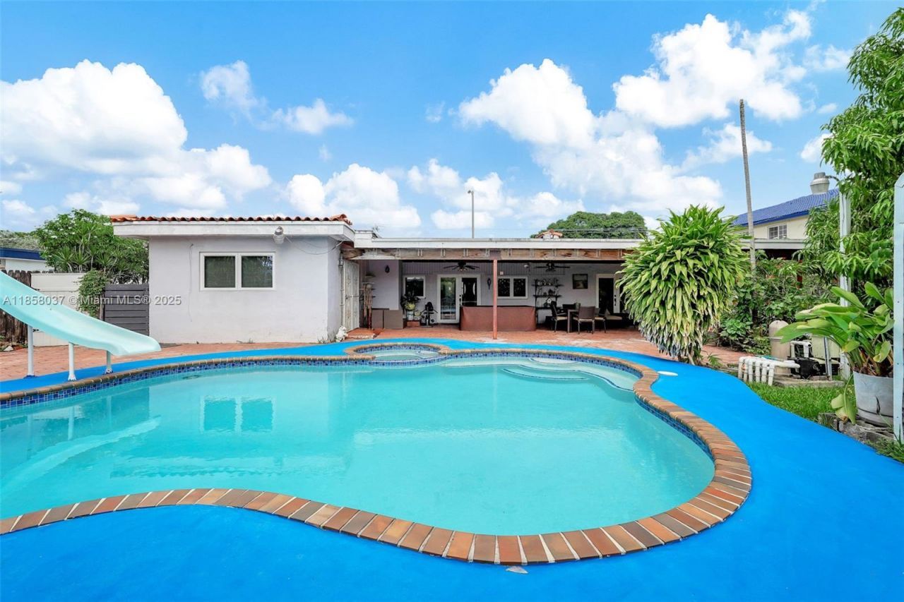 3711 SW 87th Ave, Miami, FL 33165 Photo