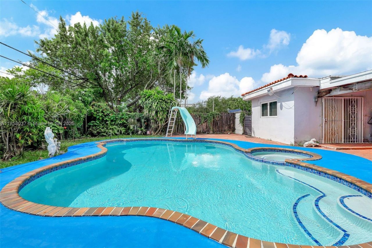 3711 SW 87th Ave, Miami, FL 33165 Photo