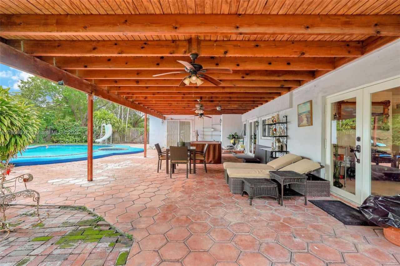 3711 SW 87th Ave, Miami, FL 33165 Photo