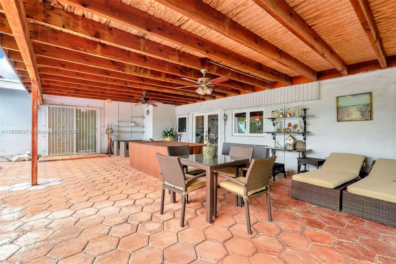 3711 SW 87th Ave, Miami, FL 33165 Photo