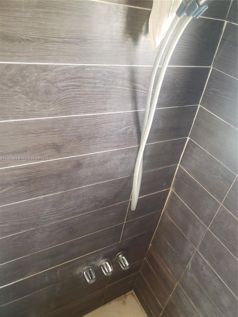 2865 NW 22nd Ave, Miami, FL 33142 Photo